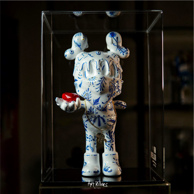 Mr. Killer Porcelain